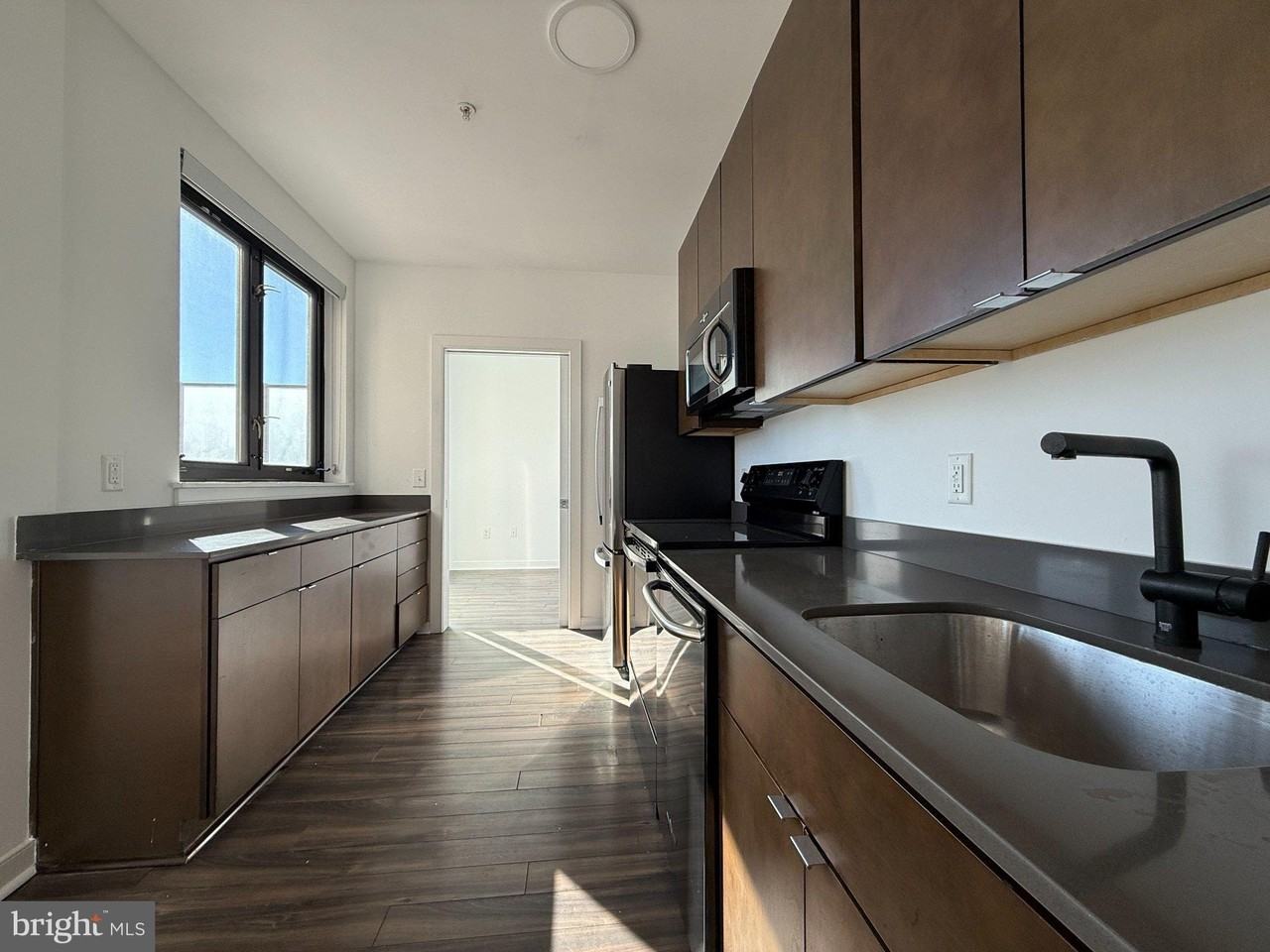 1250 9th St Nw #511 - Photo 4 of 27