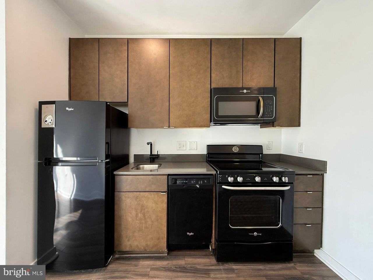 1250 9th St Nw #514 - Photo 4 of 17