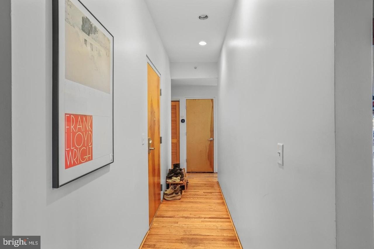104 W Madison St #6 - Photo 7 of 27