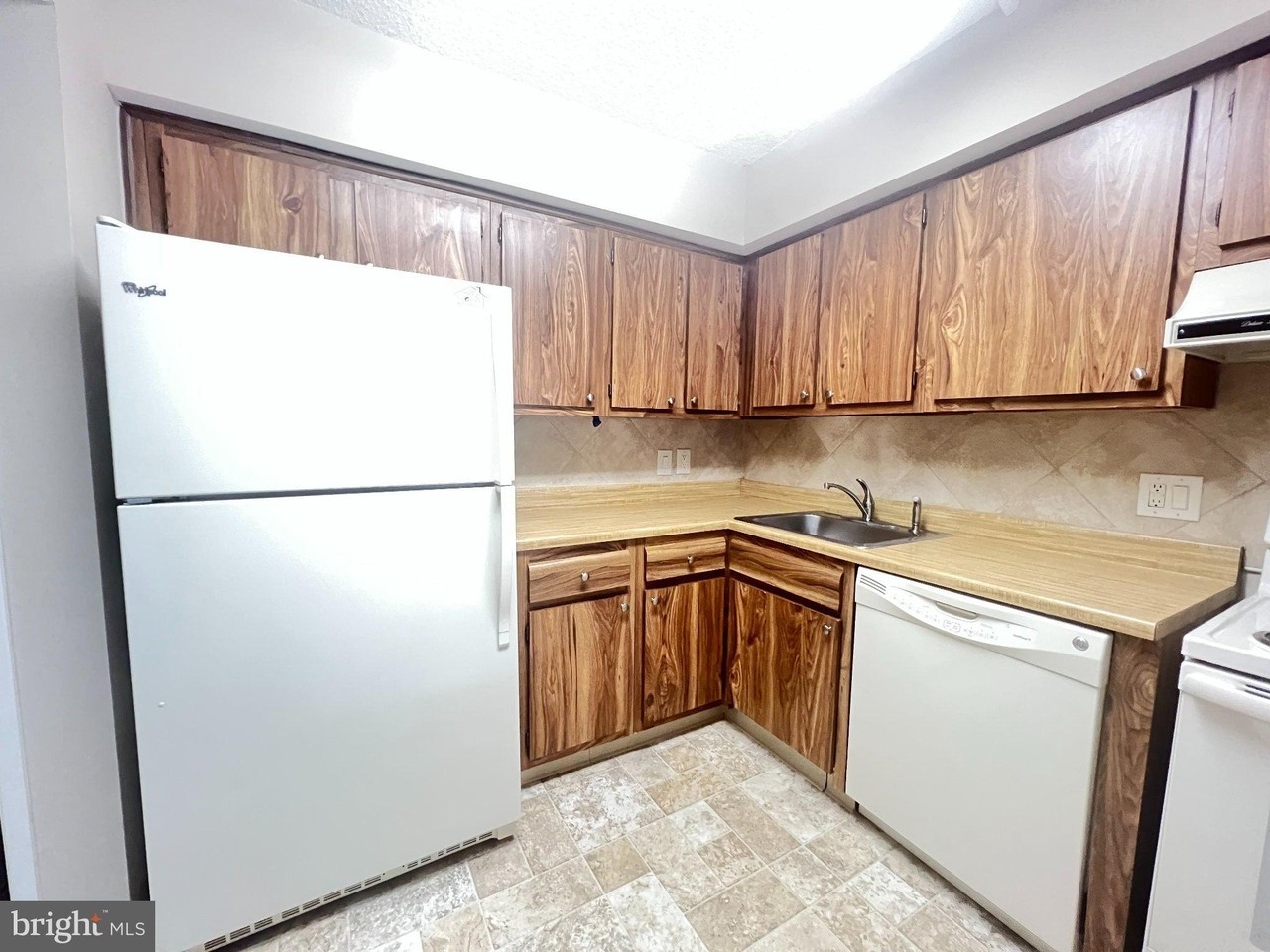 2921 N Leisure World Blvd #1-204 - Photo 7 of 24