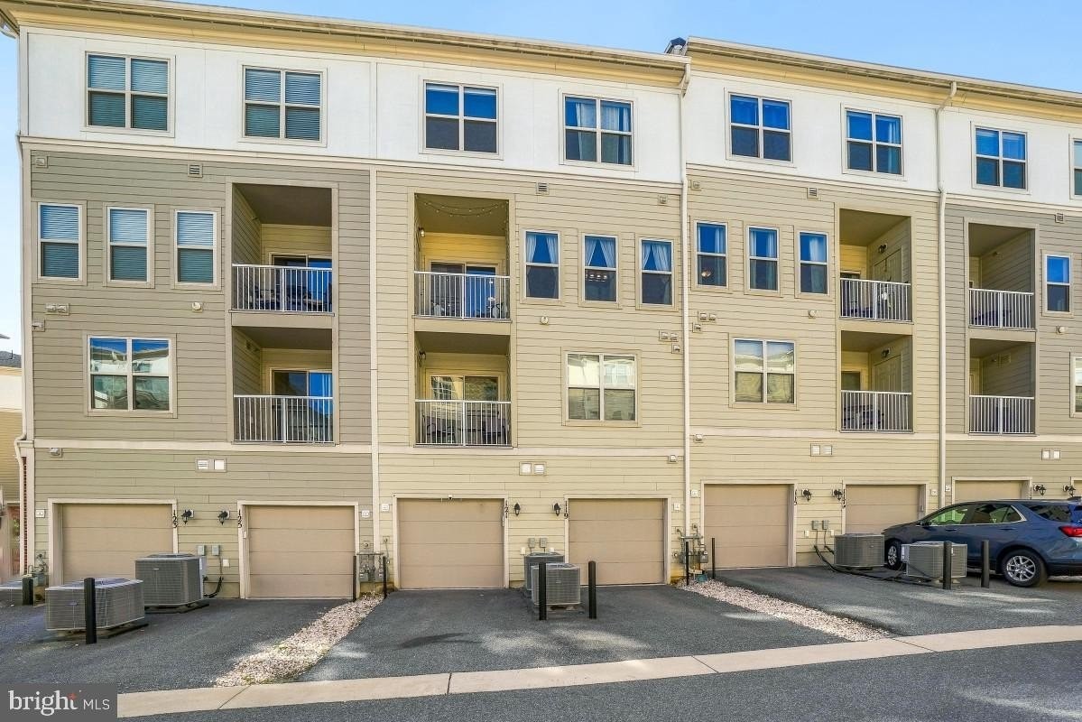 121 Copley Cir #34B - Photo 4 of 50