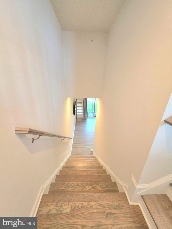 7026 Whispering Run - Photo 3 of 32