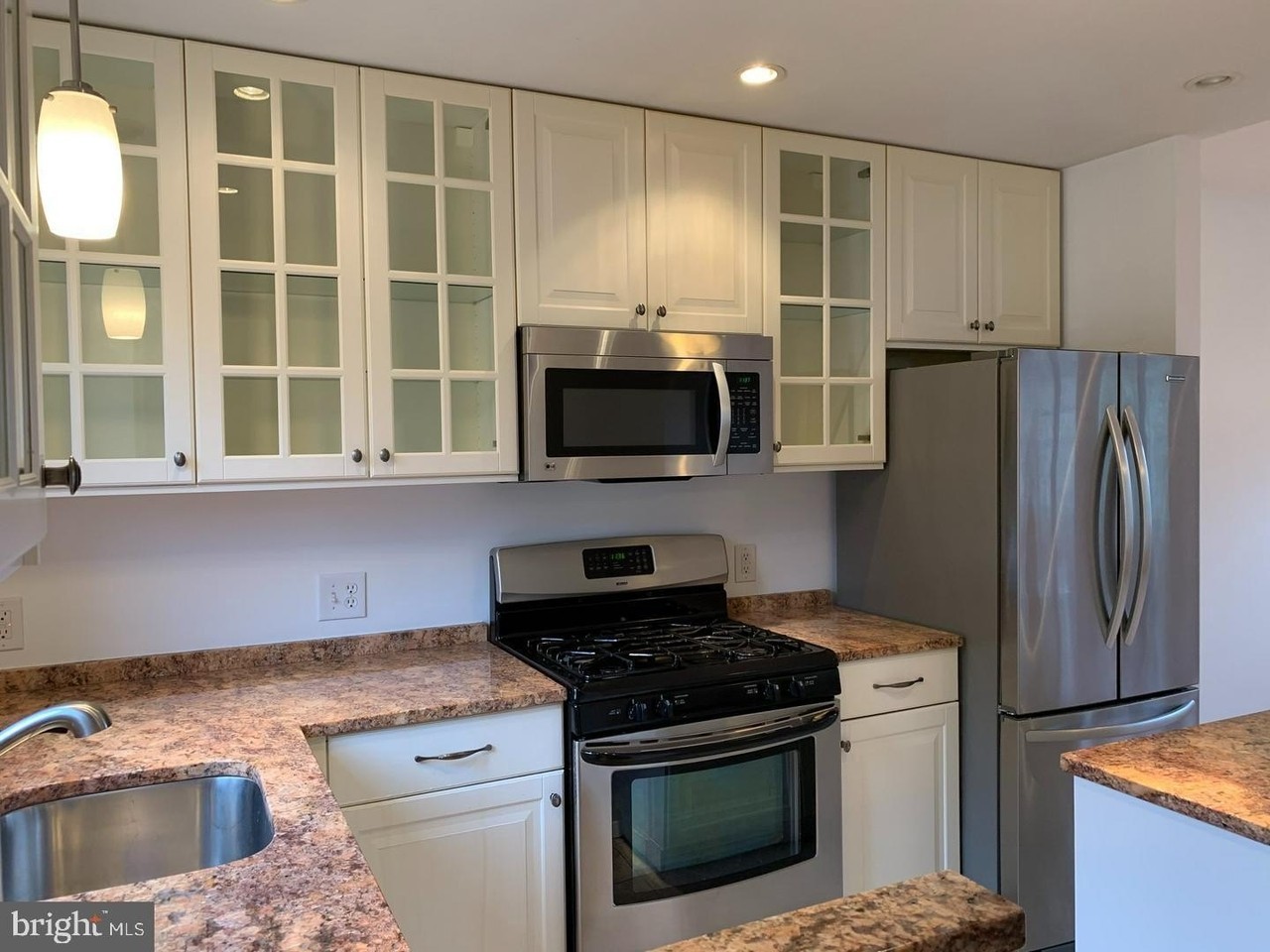 3607 Gunston Rd - Photo 3 of 11