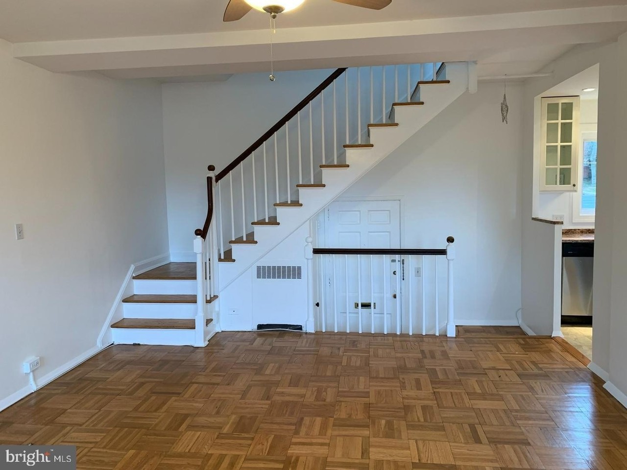 3607 Gunston Rd - Photo 4 of 11