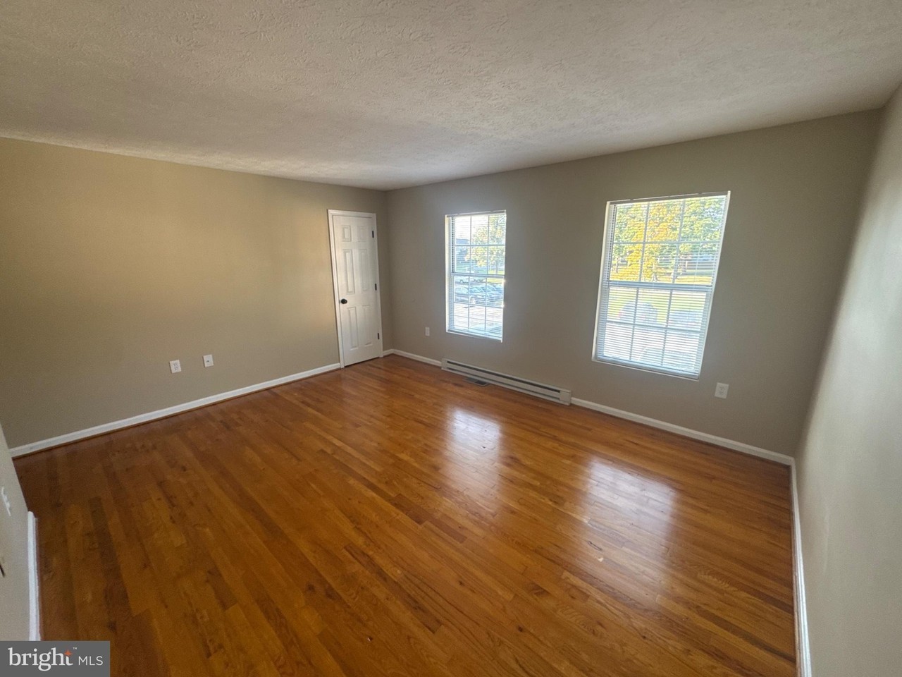 217 Buckingham Dr - Photo 5 of 16