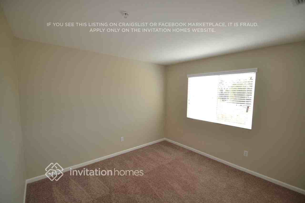 430 Cottage Cir - Photo 5 of 8