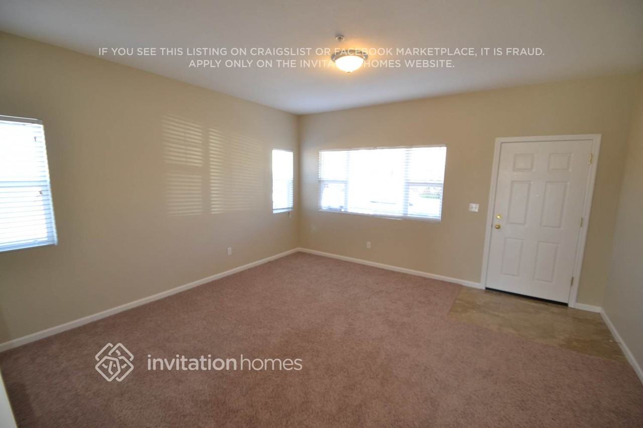 430 Cottage Cir - Photo 7 of 8