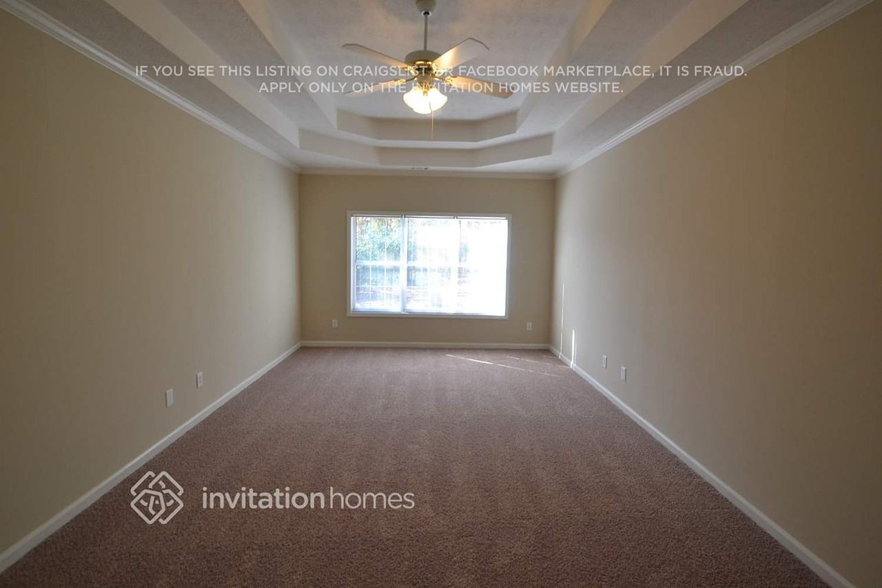 3865 Carriage Downs Ct - Photo 4 of 7