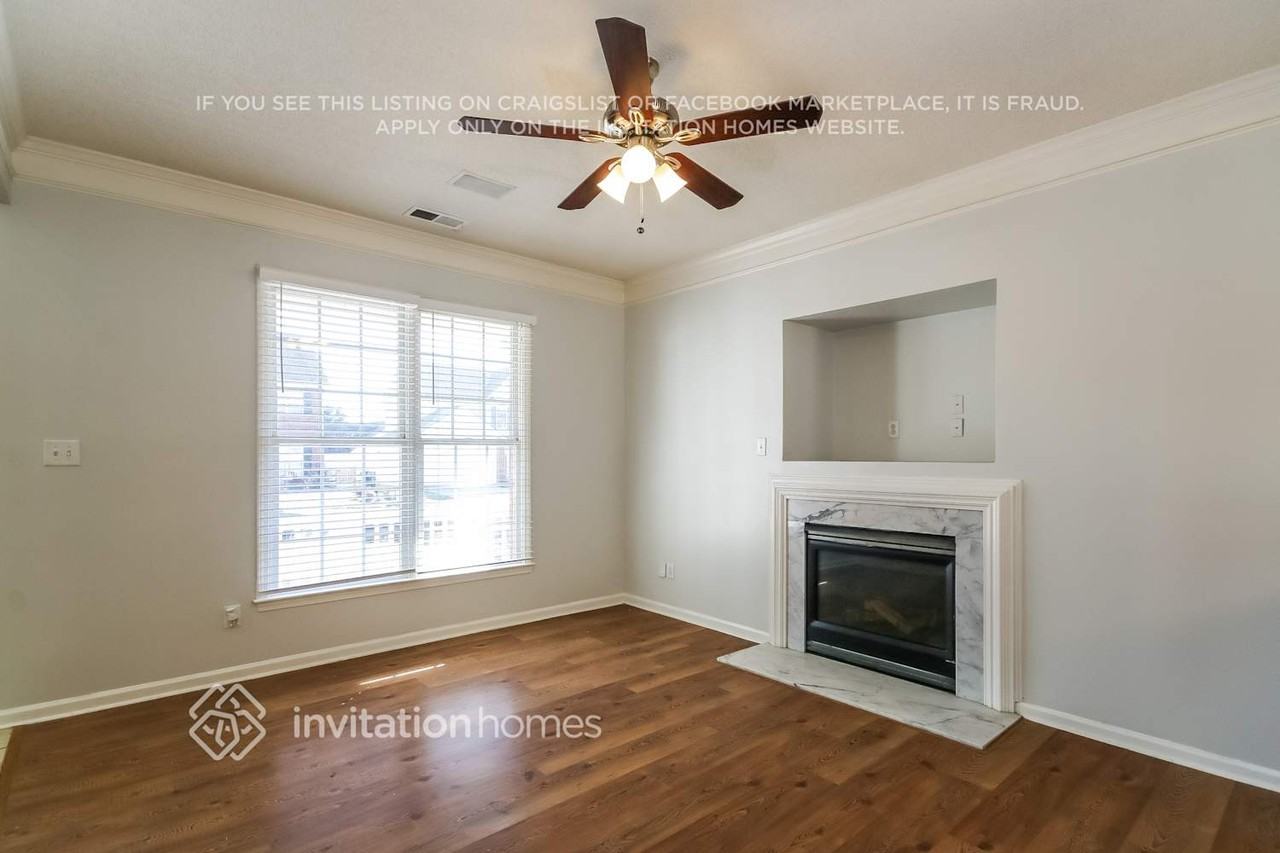 9515 Stawell Dr - Photo 5 of 18