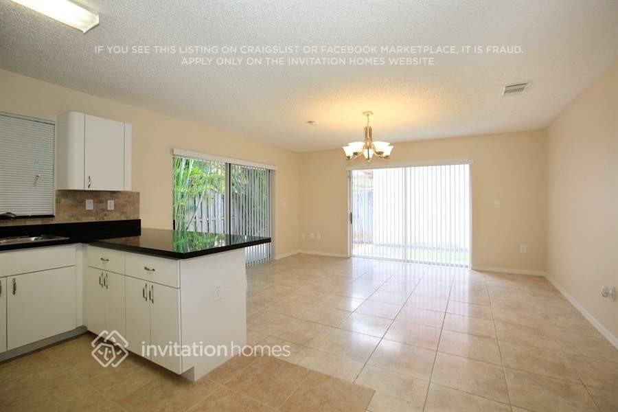 14650 Sw 169th Ter - Photo 6 of 13