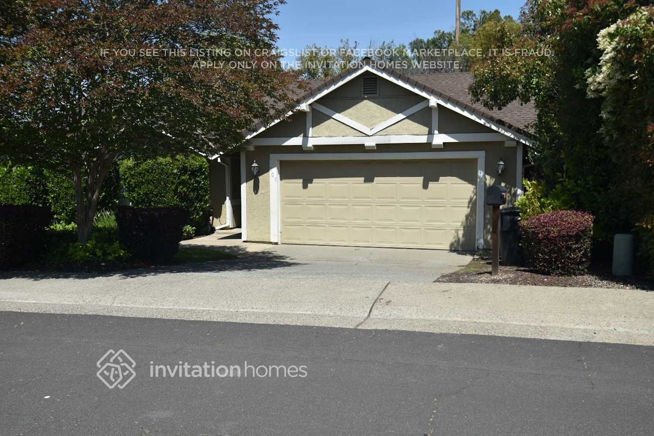 101 Duncan Way - Photo 3 of 23