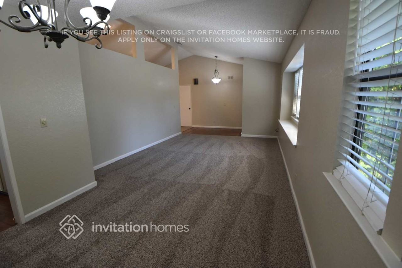 101 Duncan Way - Photo 4 of 23
