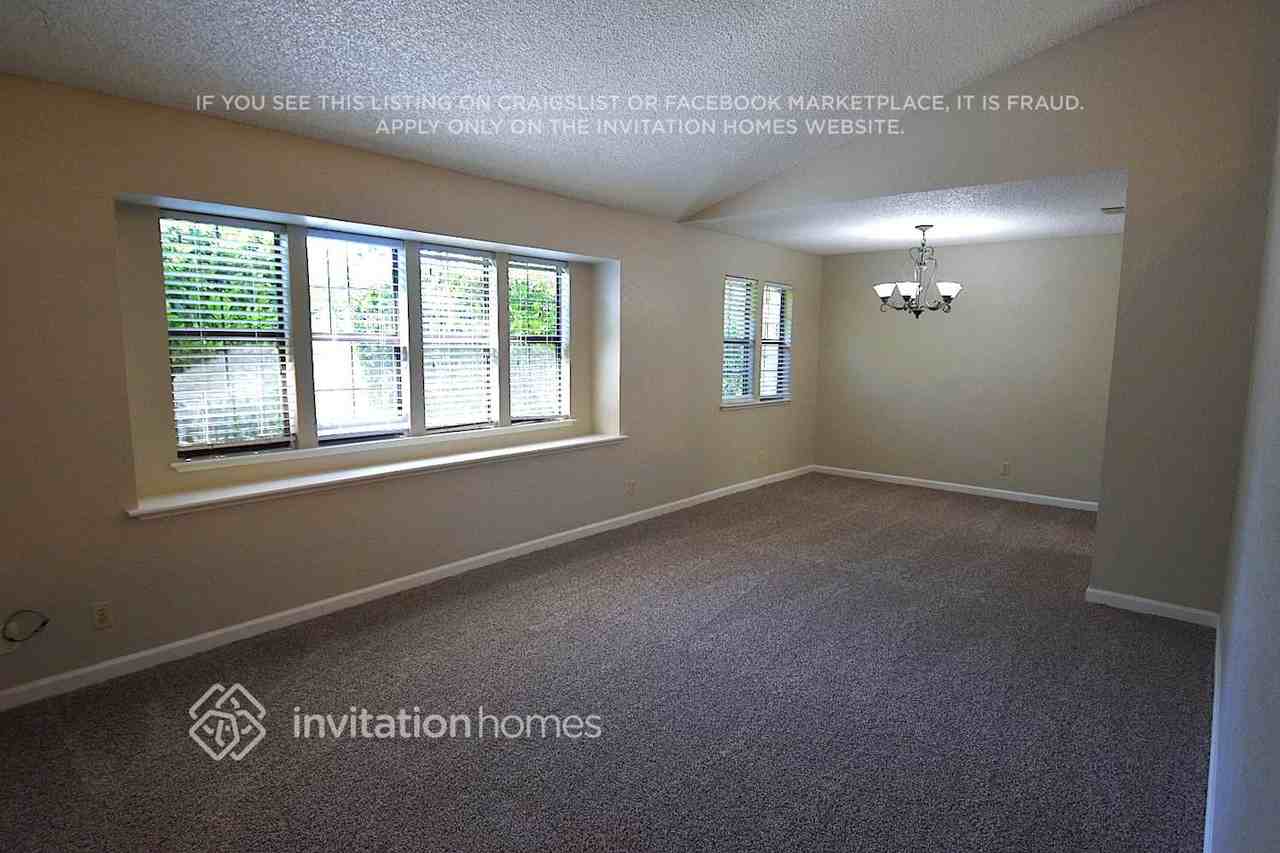 101 Duncan Way - Photo 5 of 23