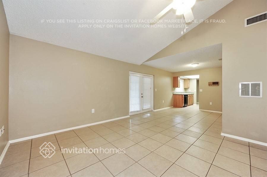 2241 Ginger Way - Photo 6 of 21