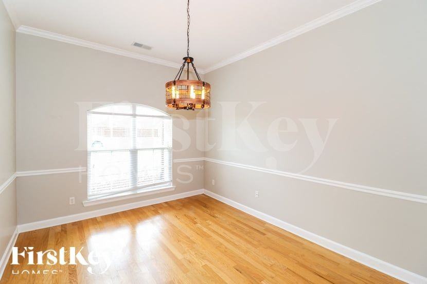 170 Southwind Dr - Photo 5 of 15