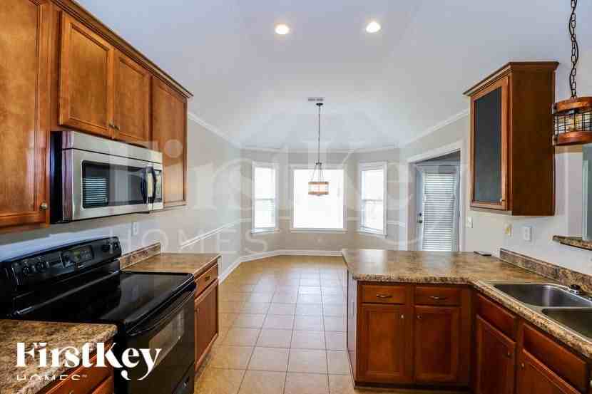 170 Southwind Dr - Photo 7 of 15