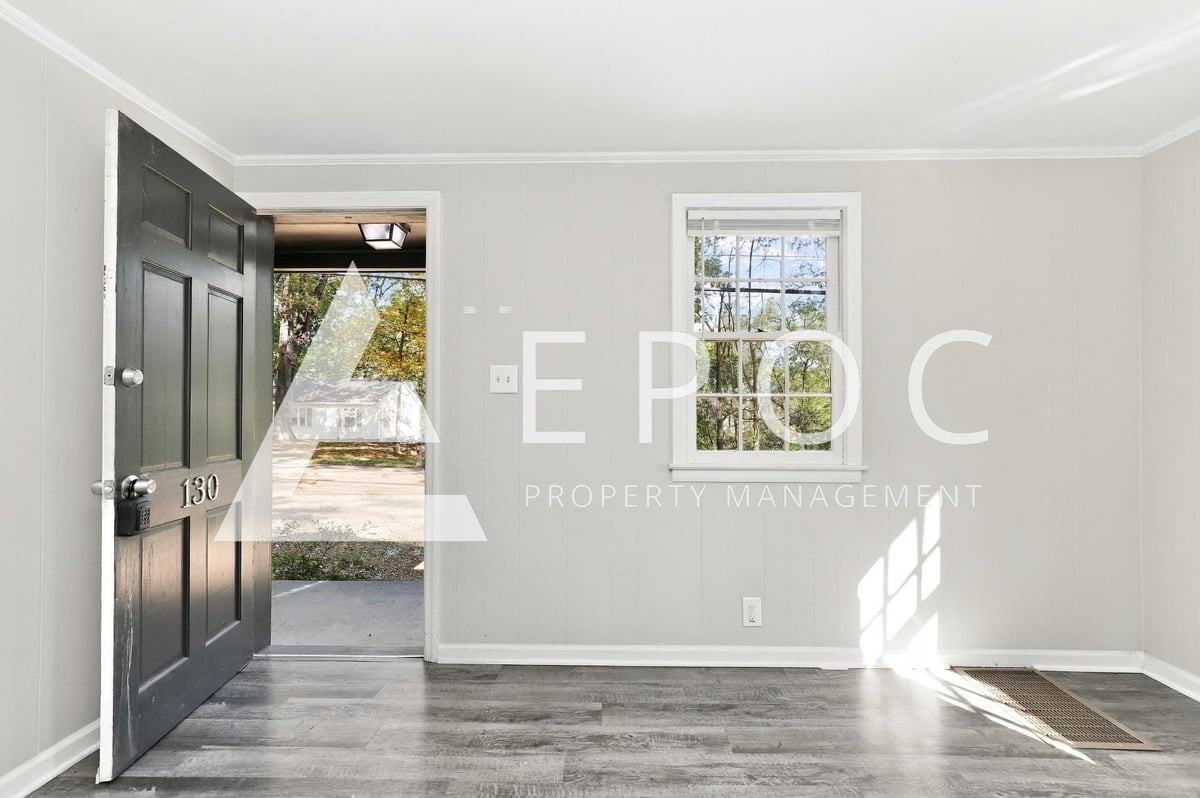 130 Avondale St - Photo 5 of 16