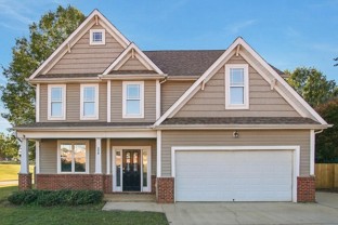 200 Collinsworth Dr - Photo 1 of 1