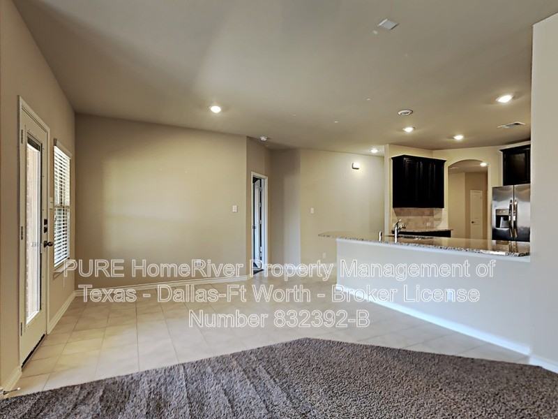 5121 Pleasant Springs Ct - Photo 6 of 25