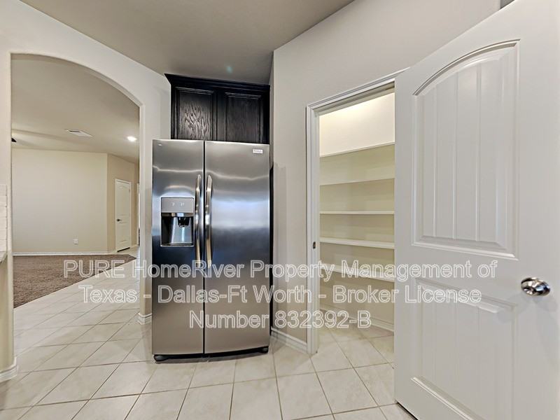 5121 Pleasant Springs Ct - Photo 7 of 25