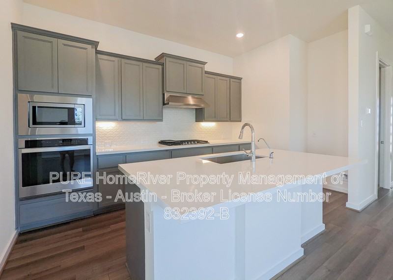 4345 Chapel Hill St - Photo 7 of 27
