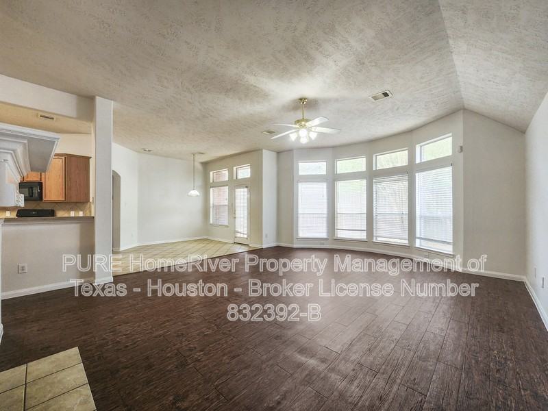 3536 Pine Valley Dr - Photo 6 of 30