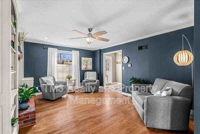 7700 W 95th Ter - Photo 7 of 48