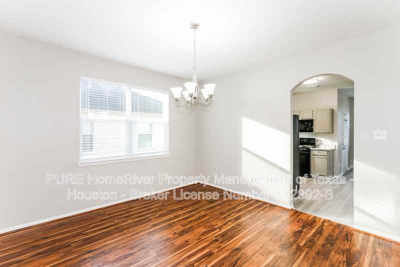 2131 Chelsea Vale Dr - Photo 4 of 17