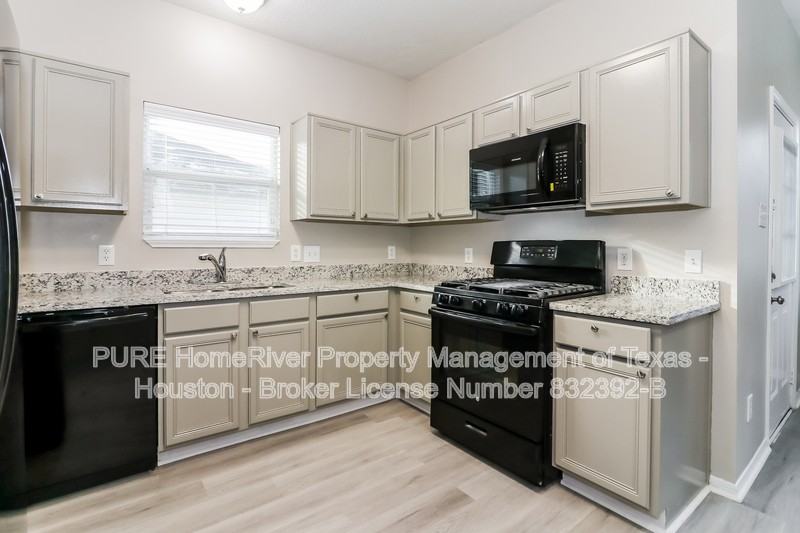 2131 Chelsea Vale Dr - Photo 5 of 17
