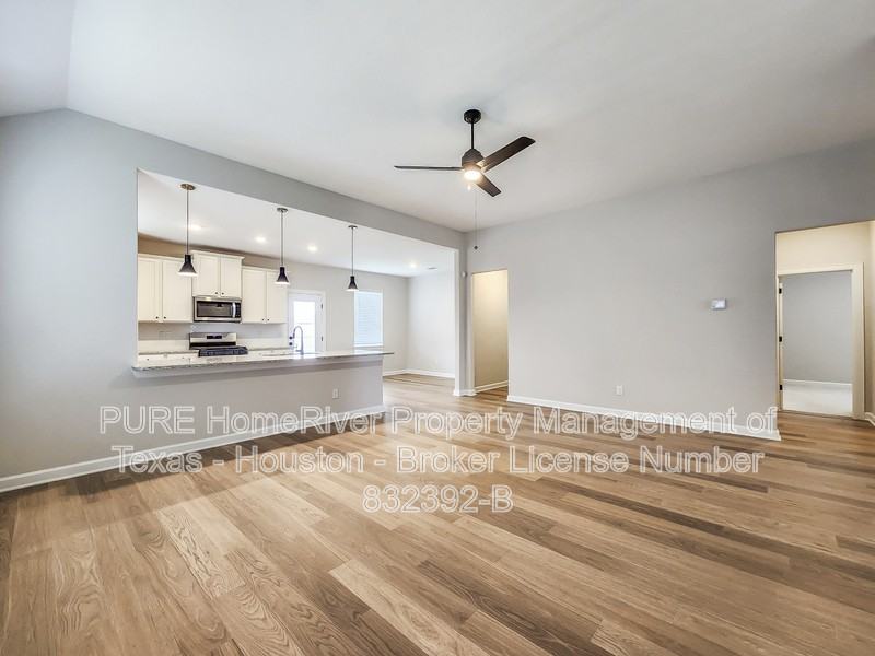 3029 Sorrento Hill Dr - Photo 7 of 25