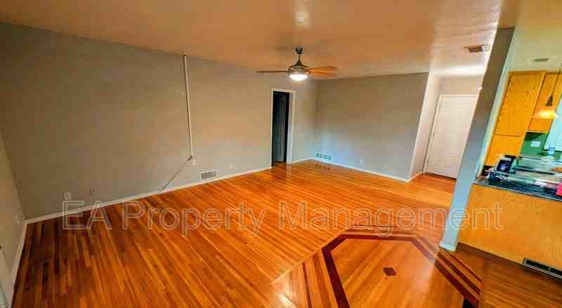 2837 Palomas Dr Ne - Photo 4 of 24