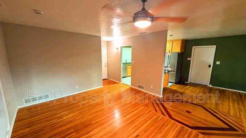 2837 Palomas Dr Ne - Photo 5 of 24