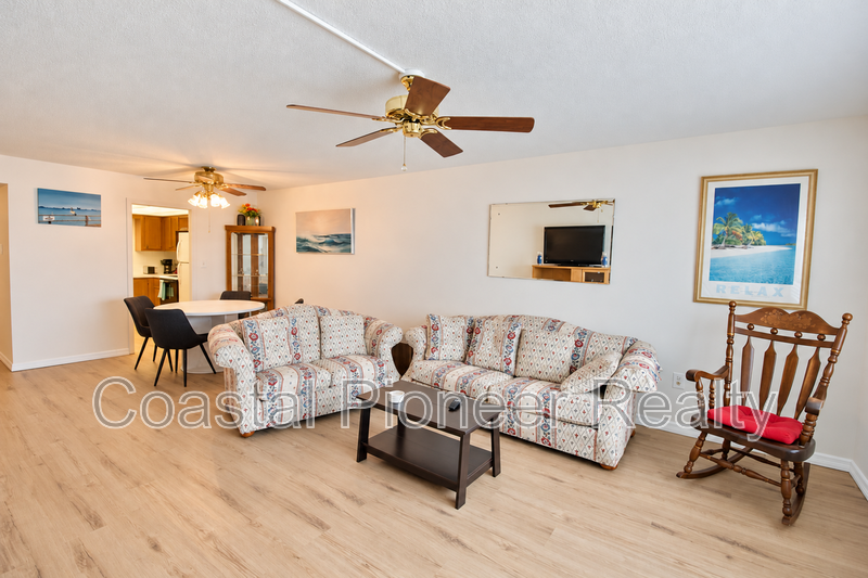 4750 Cove Cir #905 - Photo 7 of 20