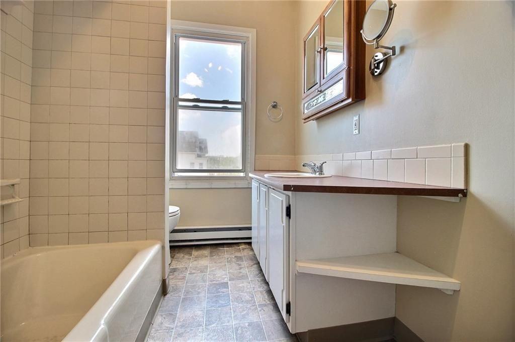33 Railroad Ave ##2 - Photo 6 of 7