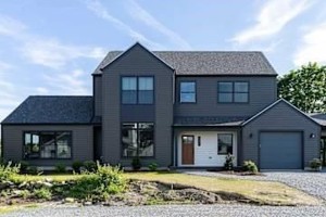 featured image of 557 Bristol Ferry Rd ##A