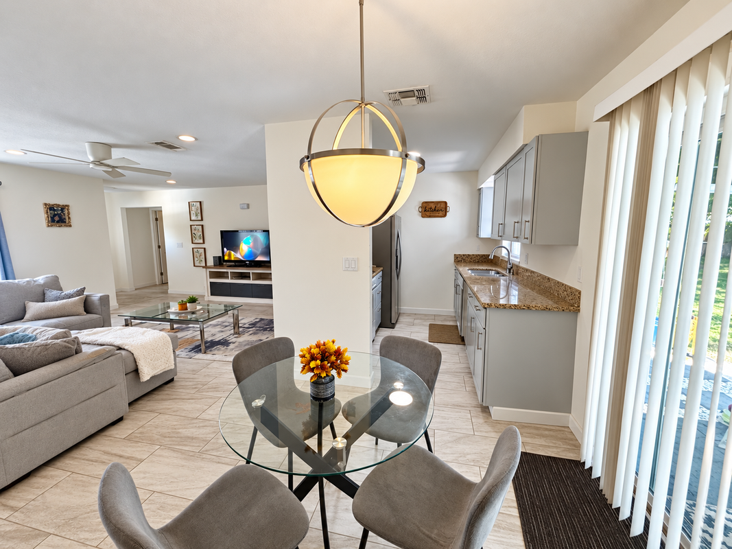 1535 Country Club Blvd - Photo 6 of 21