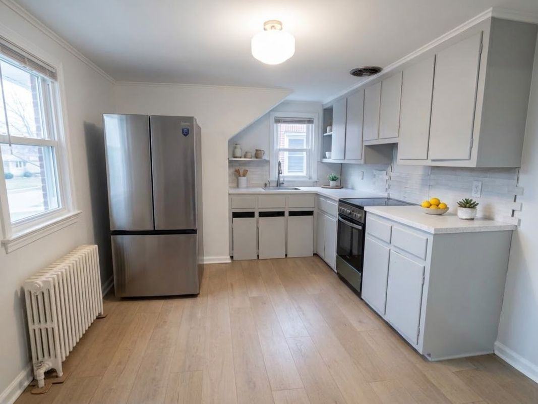 31 Whitman St - Photo 3 of 6