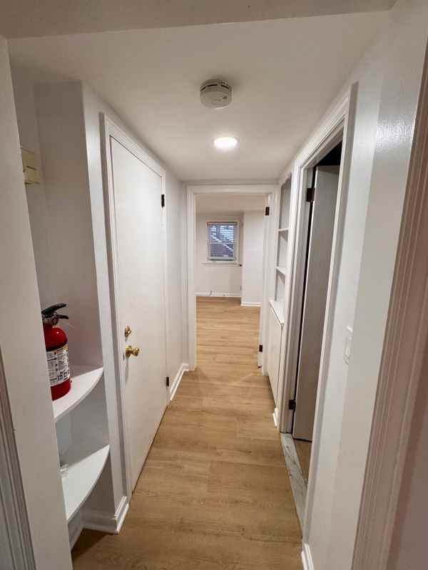 31 Whitman St - Photo 4 of 6