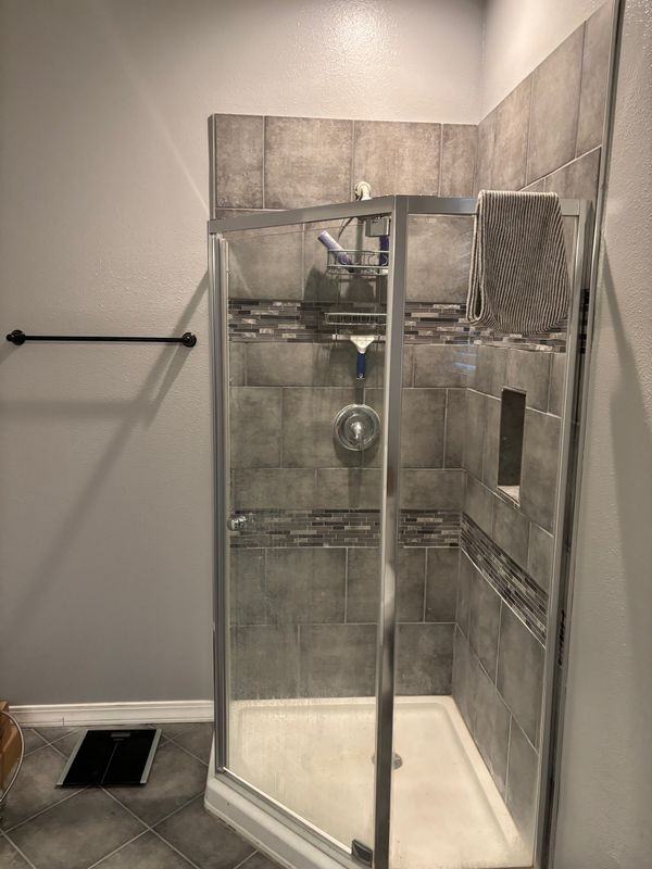 1045 W Mistletoe Ave - Photo 6 of 9