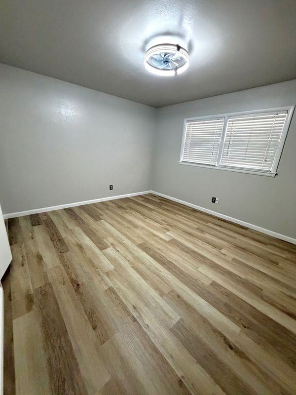 3302 Delano Ave - Photo 7 of 11