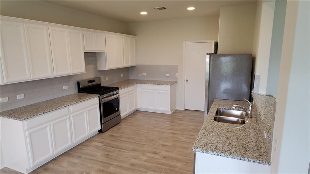 253 La Dera Dr - Photo 3 of 16