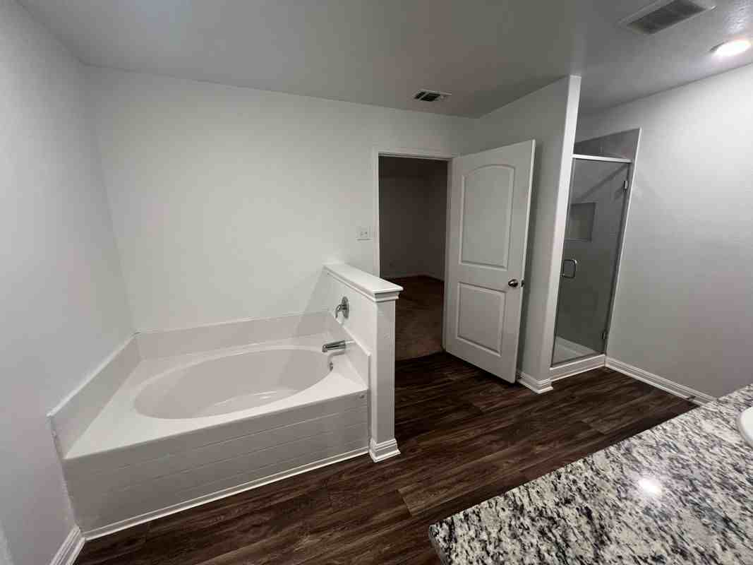 122 Fox Glen Trl - Photo 7 of 15