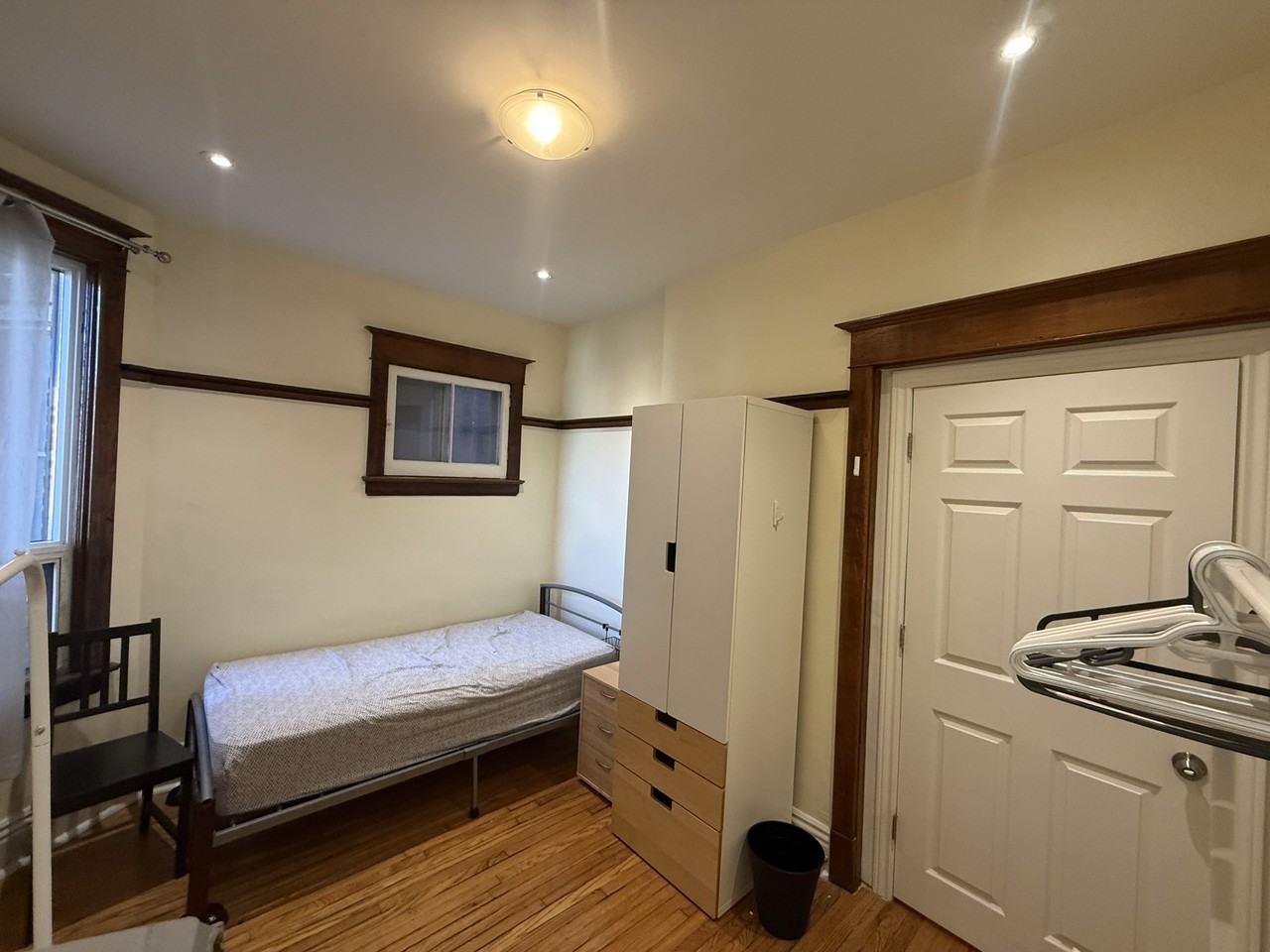 47 Boon Ave - Photo 3 of 26