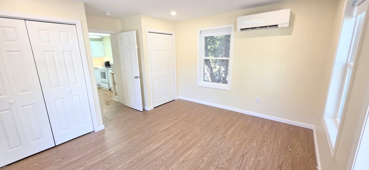 173 Pearl St #1 - Photo 3 of 20