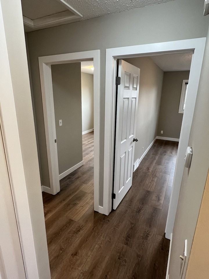 1431 Berkley Dr Nw - Photo 5 of 11