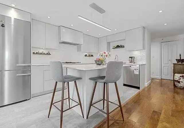 535 Nicola St - Photo 3 of 28
