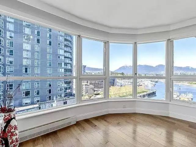 535 Nicola St - Photo 6 of 28