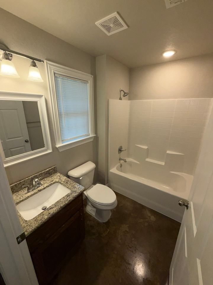 906 South 18th - Photo 5 of 11
