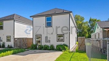 featured image of 11610 Danford Ln #B