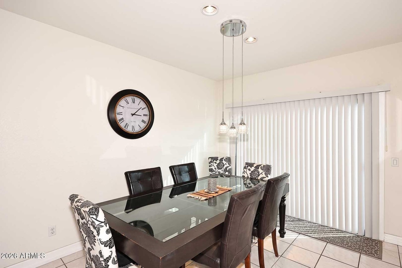 7953 E Joshua Tree Ln - Photo 4 of 44